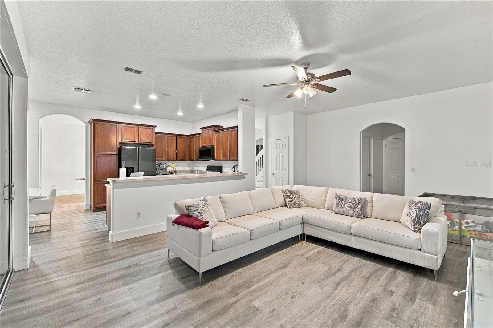 Single Family Residence at 2215 CEDAR GARDEN DR, ORLANDO, photo 19 of 42