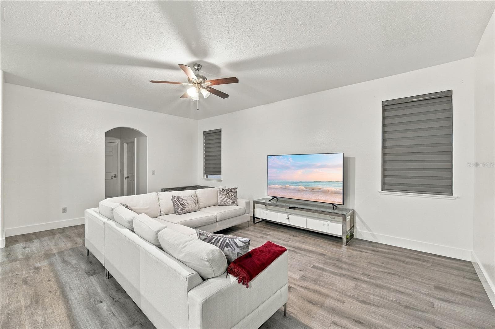 Single Family Residence at 2215 CEDAR GARDEN DR, ORLANDO, photo 20 of 42