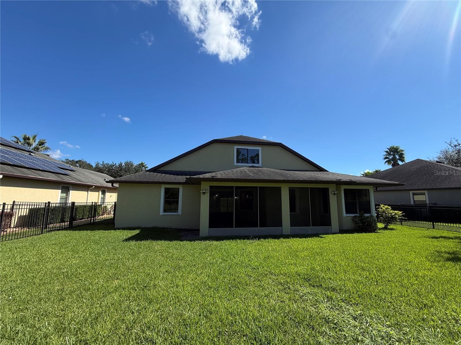Single Family Residence at 20009 OUTPOST POINT DR, TAMPA, photo 5 of 27