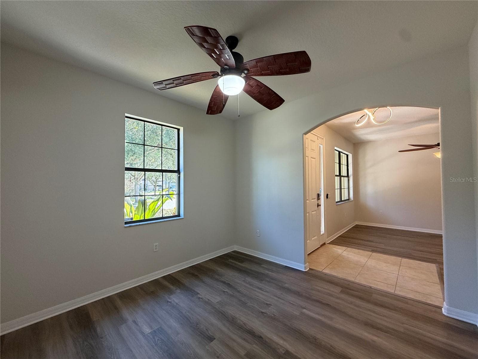 Single Family Residence at 20009 OUTPOST POINT DR, TAMPA, photo 9 of 27