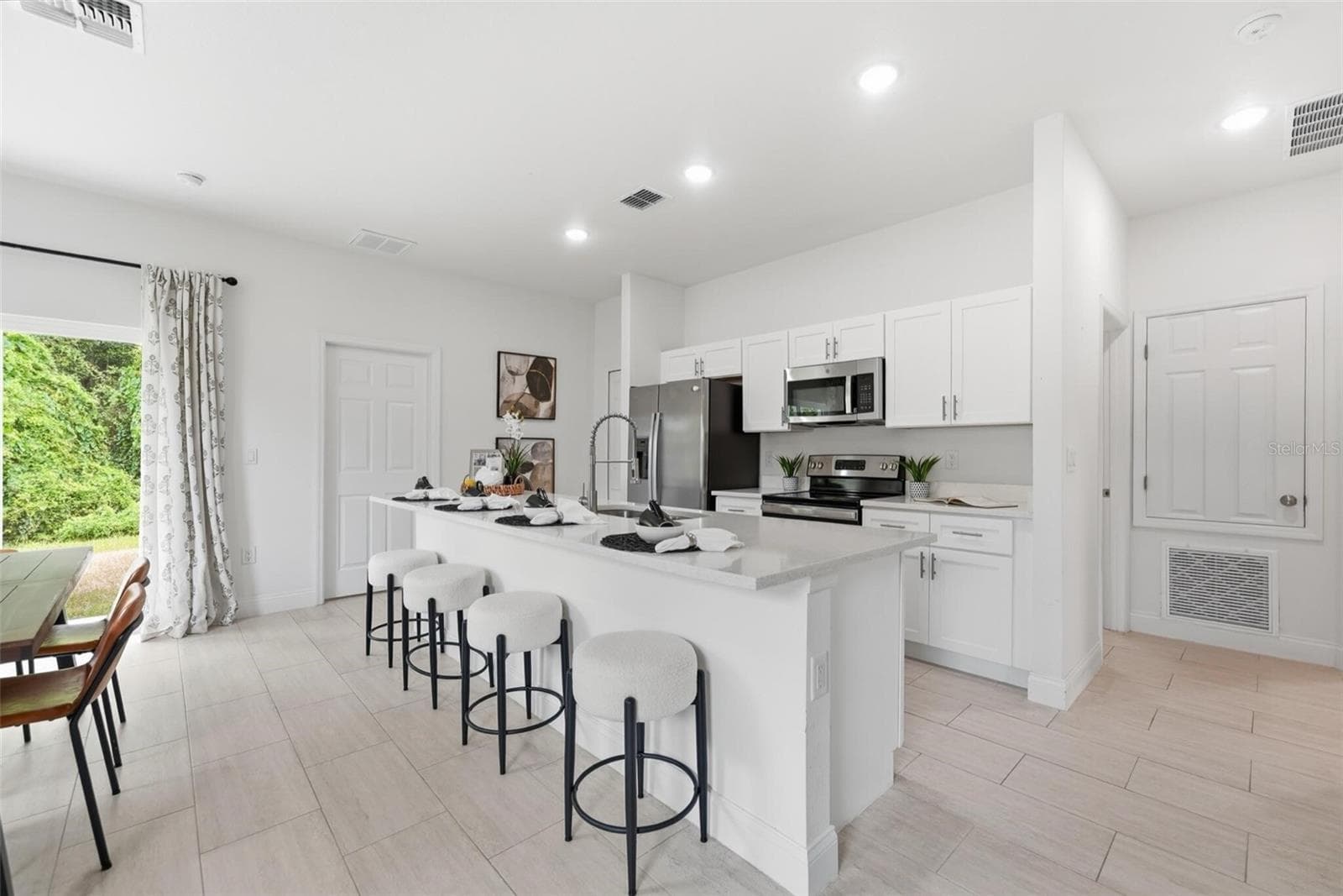 Single Family Residence at 5401 OLD CHENEY HWY, ORLANDO, photo 10 of 28