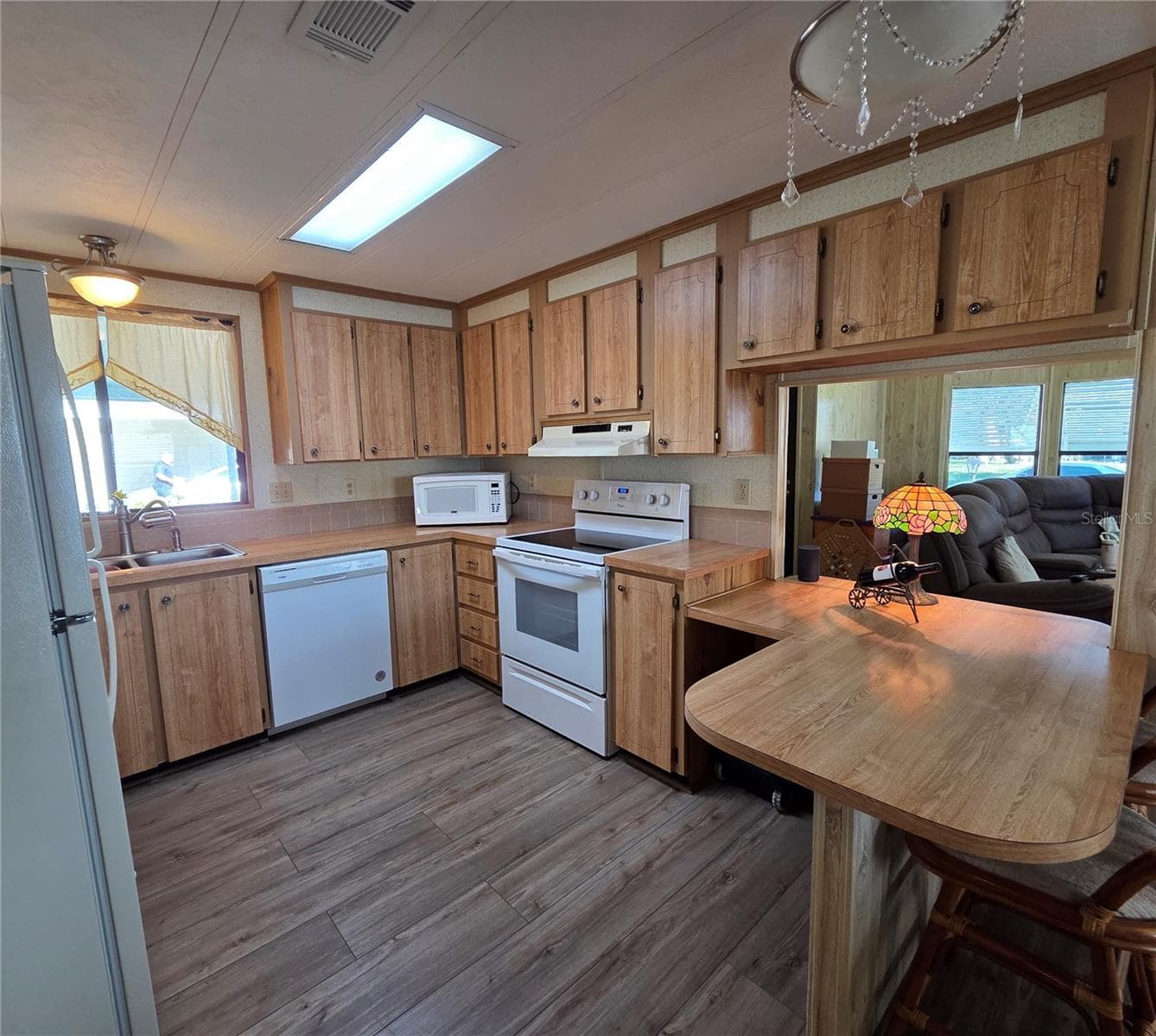 Manufactured Home at 2430 FAIRBLUFF RD #1556, ZELLWOOD, photo 5 of 40