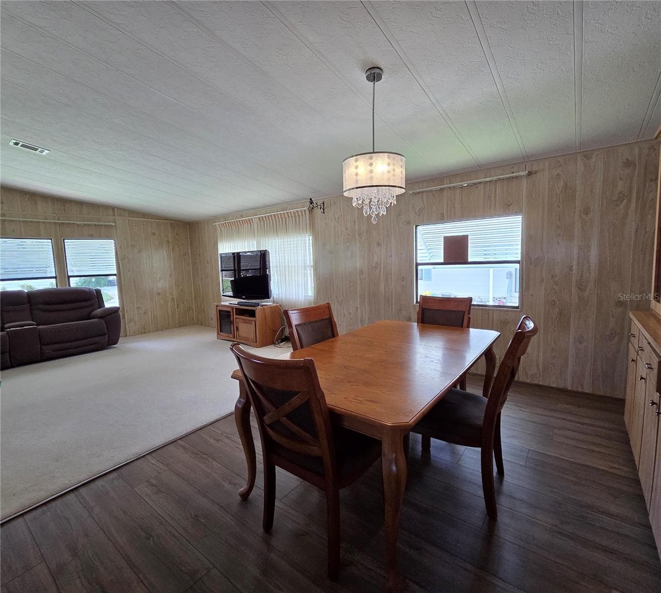 Manufactured Home at 2430 FAIRBLUFF RD #1556, ZELLWOOD, photo 7 of 40