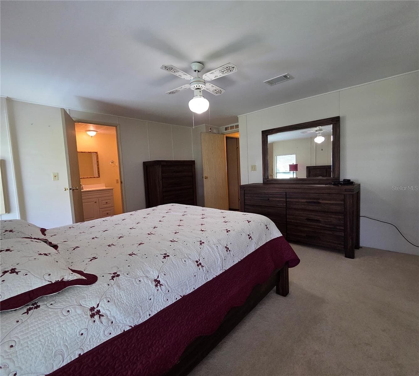 Manufactured Home at 2430 FAIRBLUFF RD #1556, ZELLWOOD, photo 11 of 40
