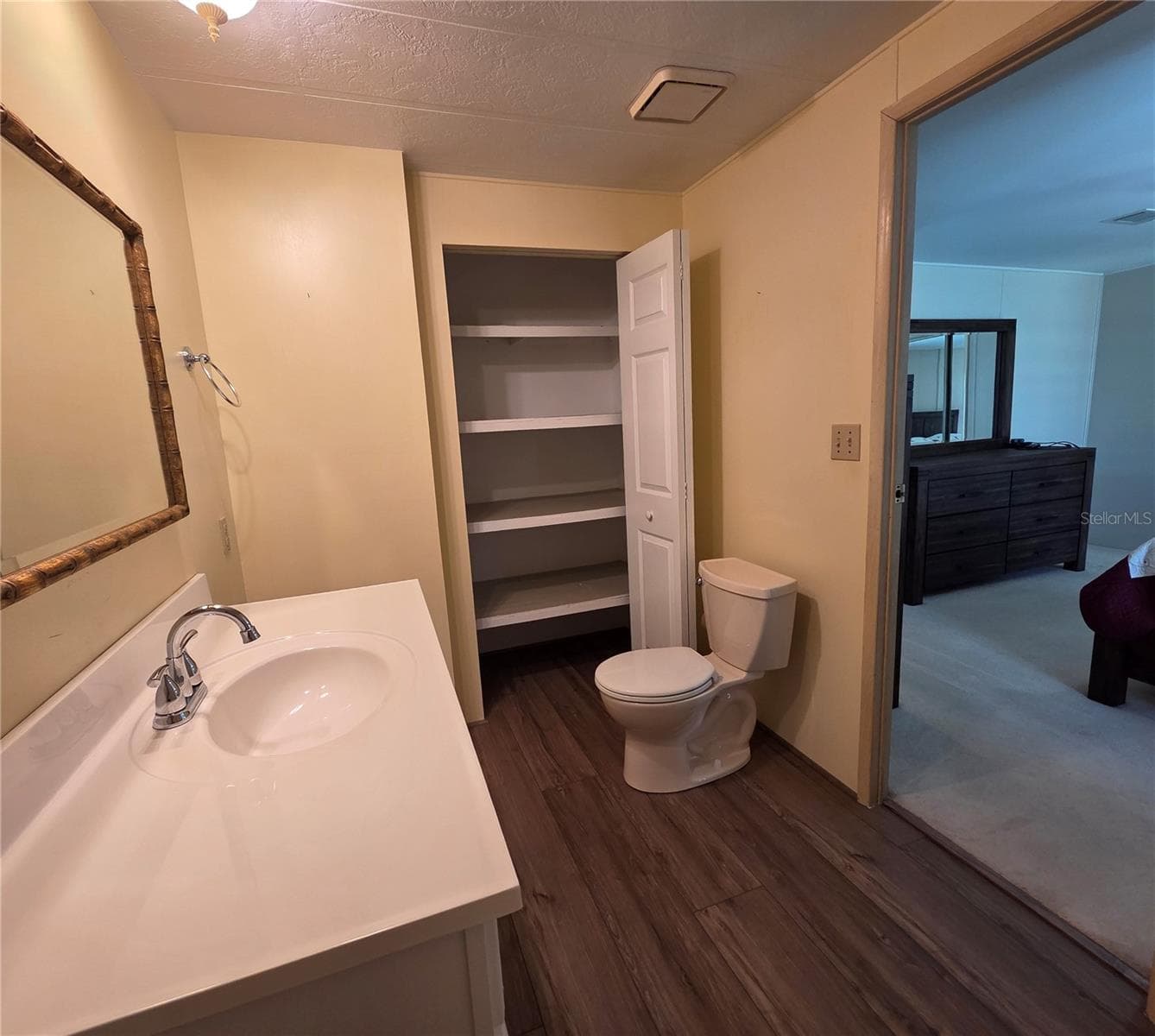 Manufactured Home at 2430 FAIRBLUFF RD #1556, ZELLWOOD, photo 13 of 40