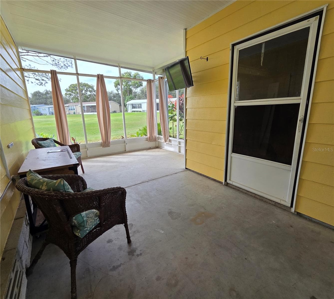 Manufactured Home at 2430 FAIRBLUFF RD #1556, ZELLWOOD, photo 23 of 40