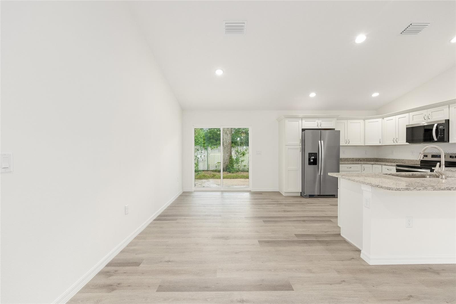 Living Room - 14421 SW 77TH AVE, OCALA