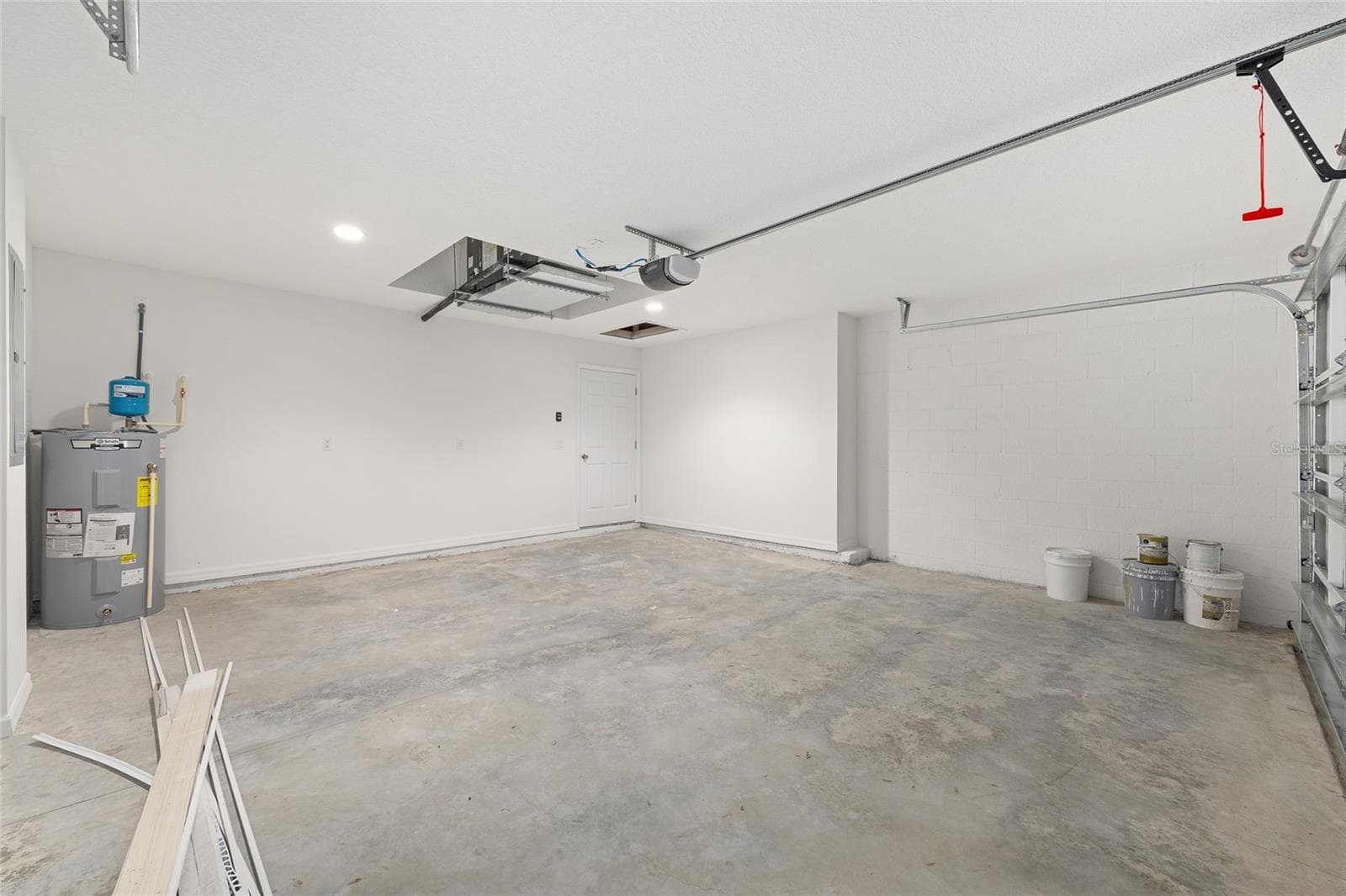Garage - 14421 SW 77TH AVE, OCALA