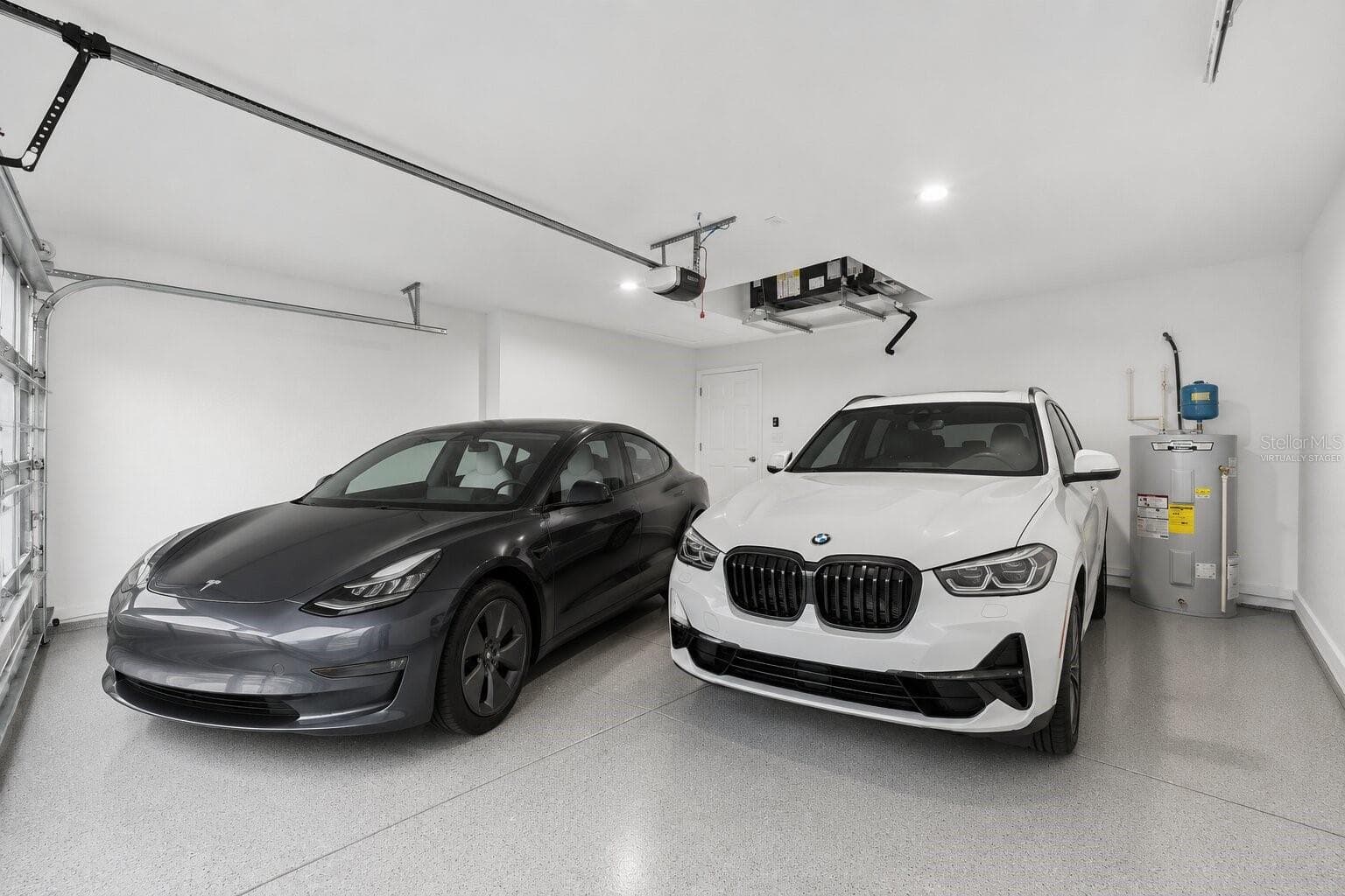 Virtually Staged Garage - 14421 SW 77TH AVE, OCALA