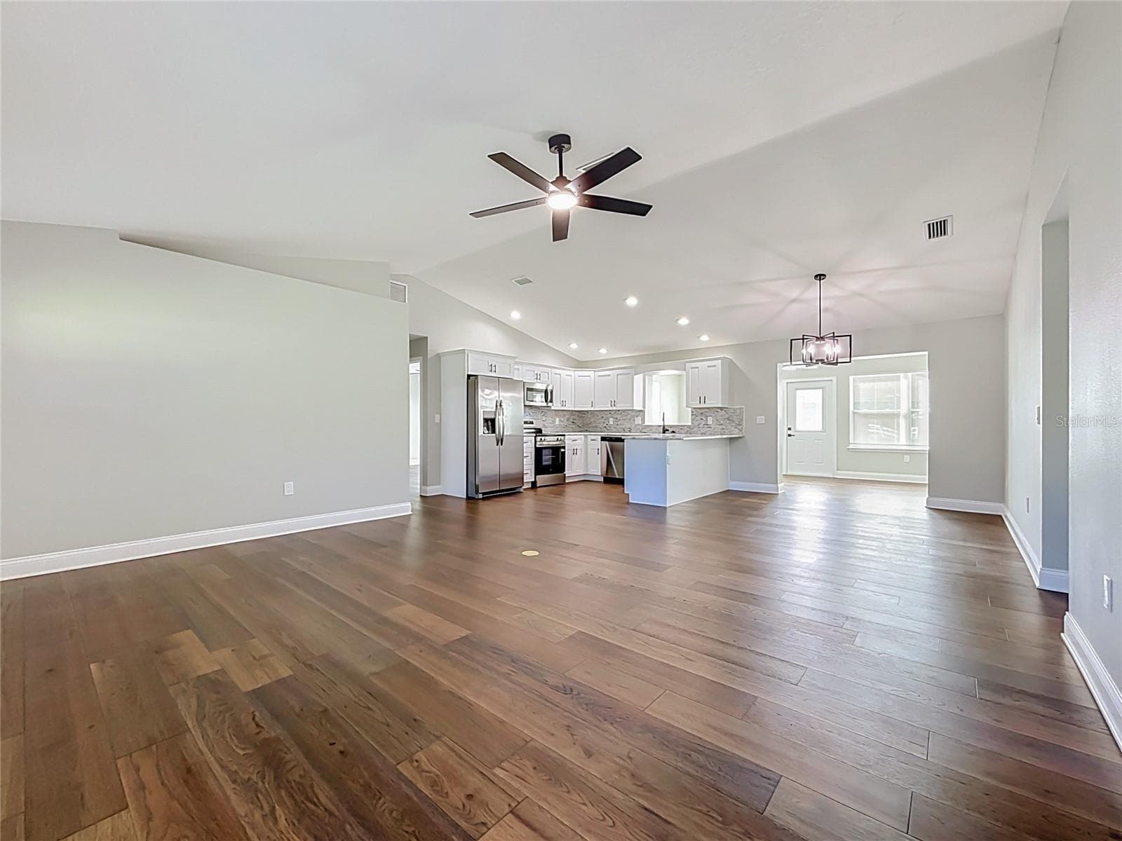 Single Family Residence at 4441 IRIS ST N, LAKELAND, photo 5 of 54