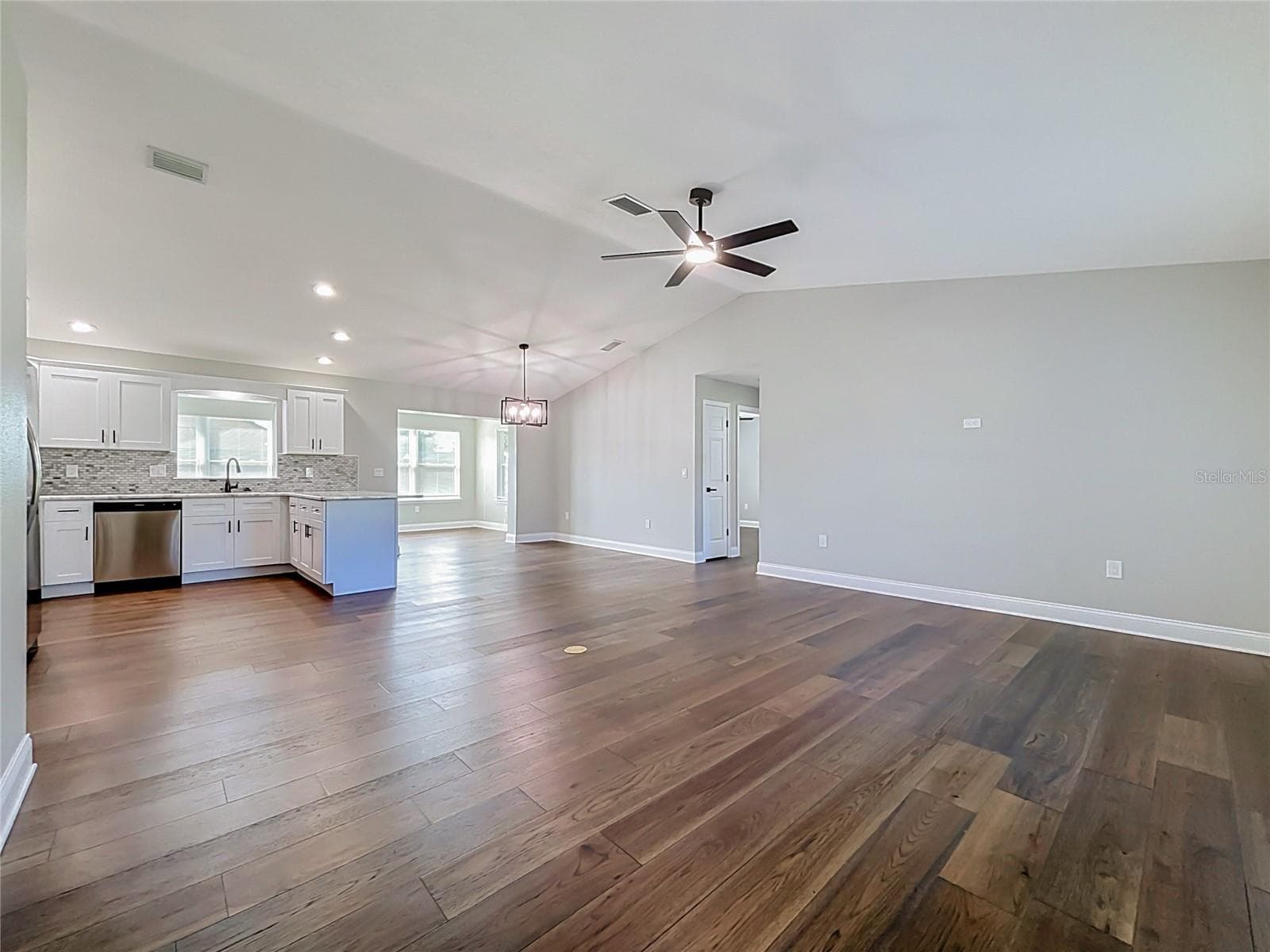 Single Family Residence at 4441 IRIS ST N, LAKELAND, photo 6 of 54