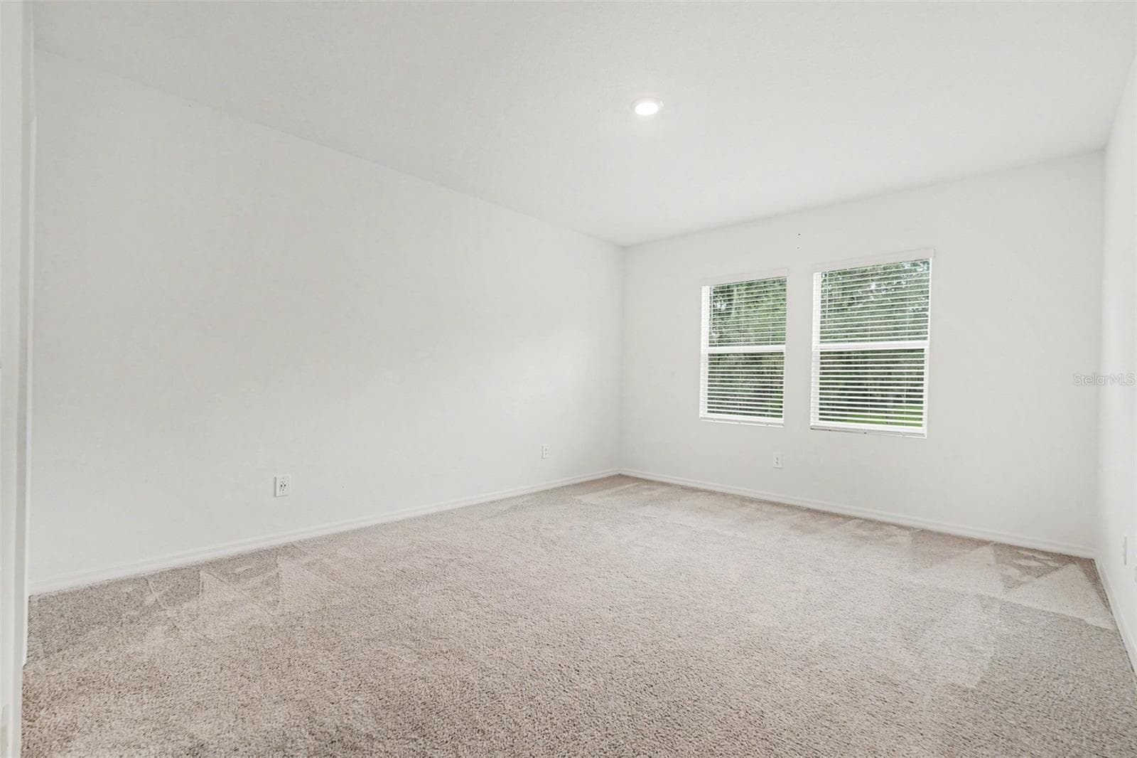 Townhouse at 3332 LAPIS LAKE DR, ZEPHYRHILLS, photo 17 of 32