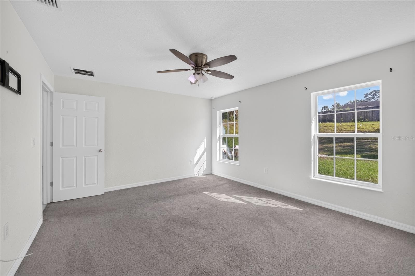 Single Family Residence at 23330 SW MARINE BLVD, DUNNELLON, photo 27 of 46