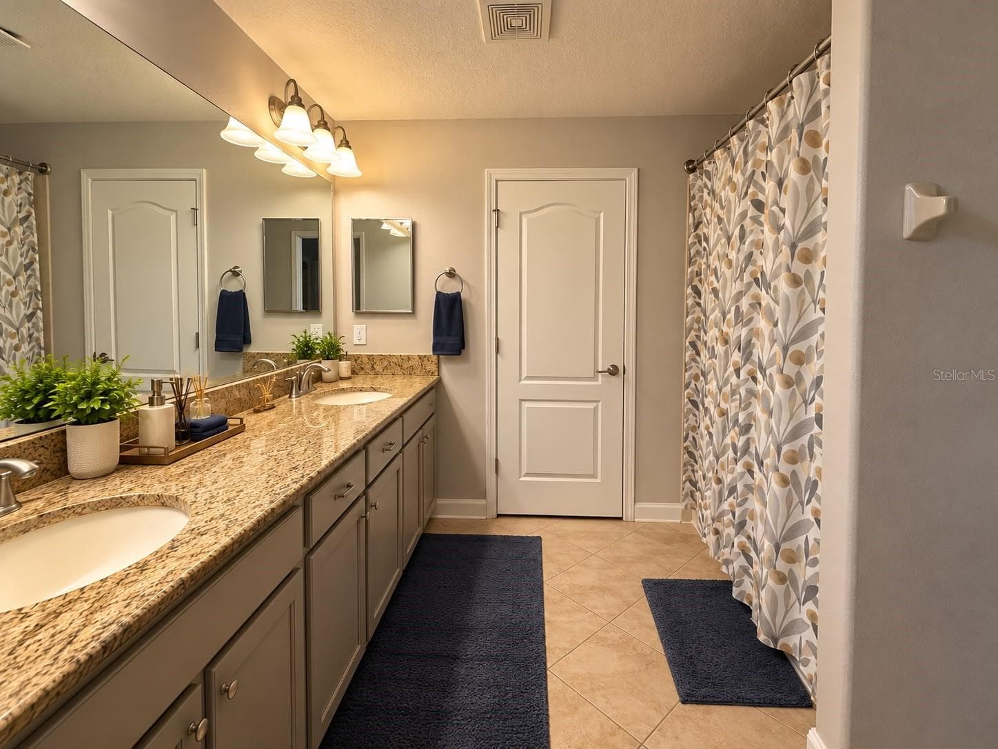 Single Family Residence at 13019 GARRIDAN AVE, WINDERMERE, photo 41 of 57