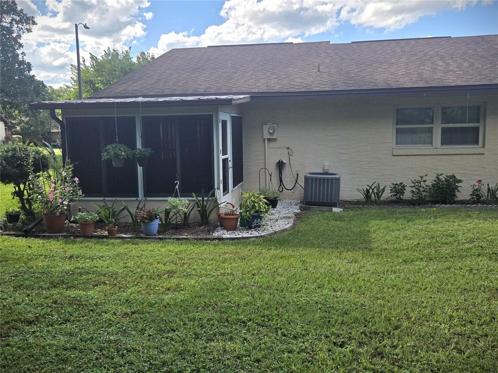 Back view - 35 VILLA VILLAR CT #350, DELAND
