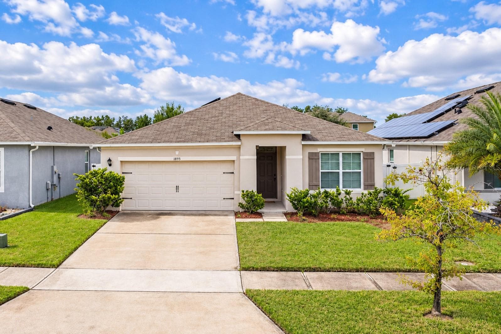 Single Family Residence at 1895 CASSIDY KNOLL DR, KISSIMMEE, photo 2 of 36