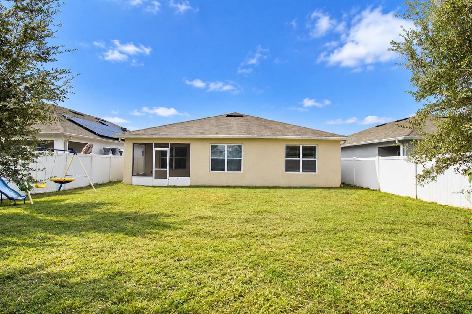 Single Family Residence at 1895 CASSIDY KNOLL DR, KISSIMMEE, photo 4 of 36