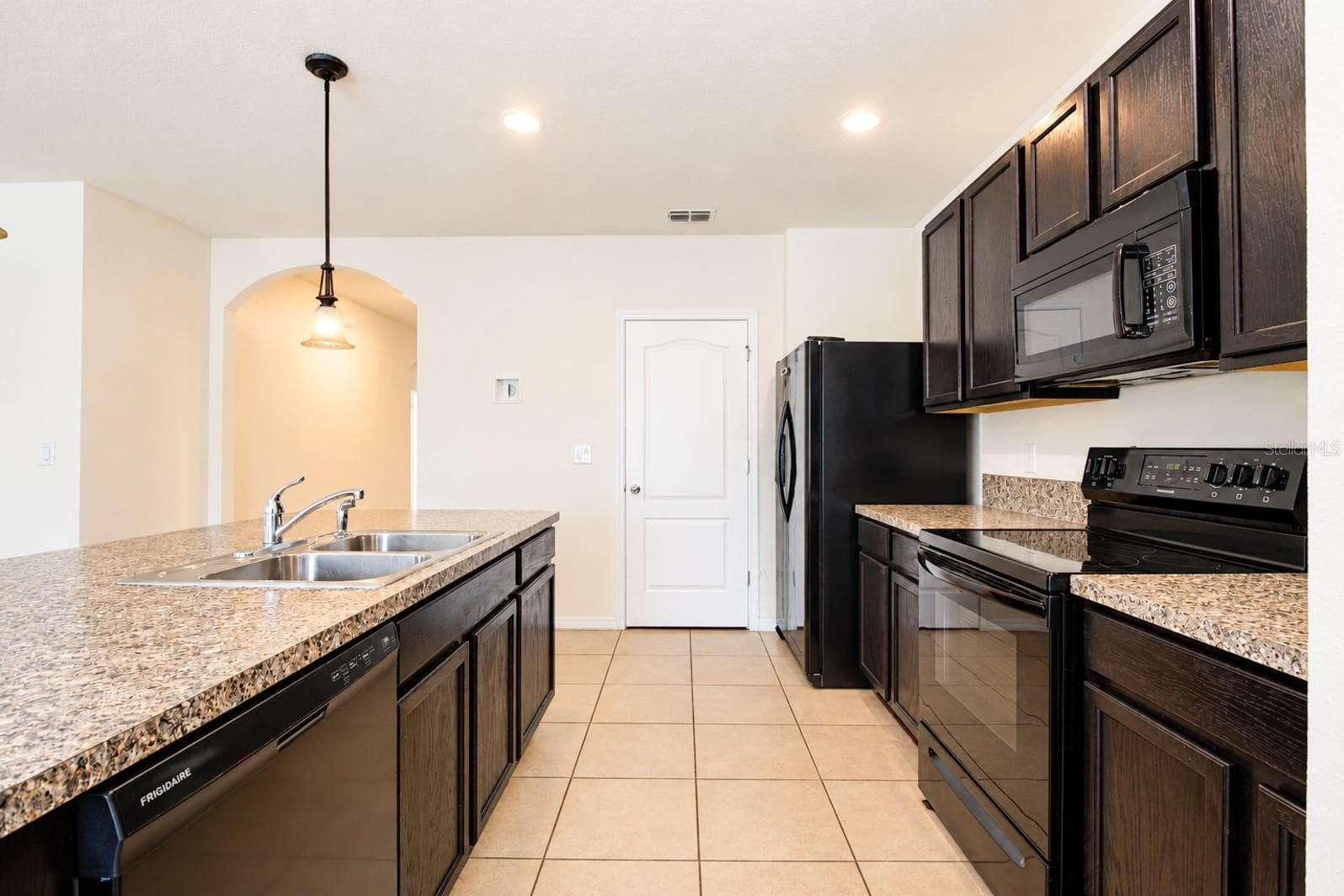 Single Family Residence at 1895 CASSIDY KNOLL DR, KISSIMMEE, photo 10 of 36