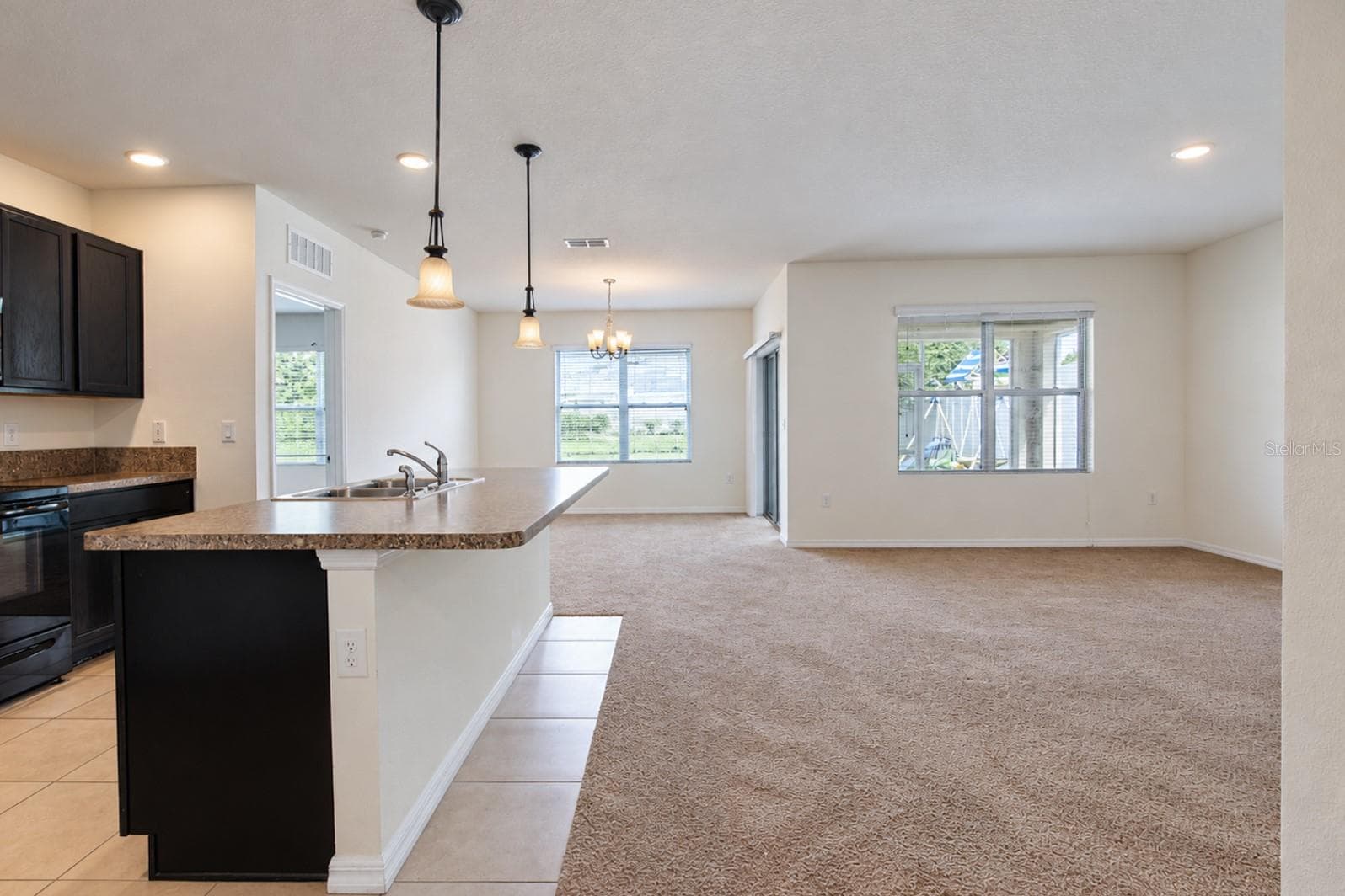 Single Family Residence at 1895 CASSIDY KNOLL DR, KISSIMMEE, photo 11 of 36