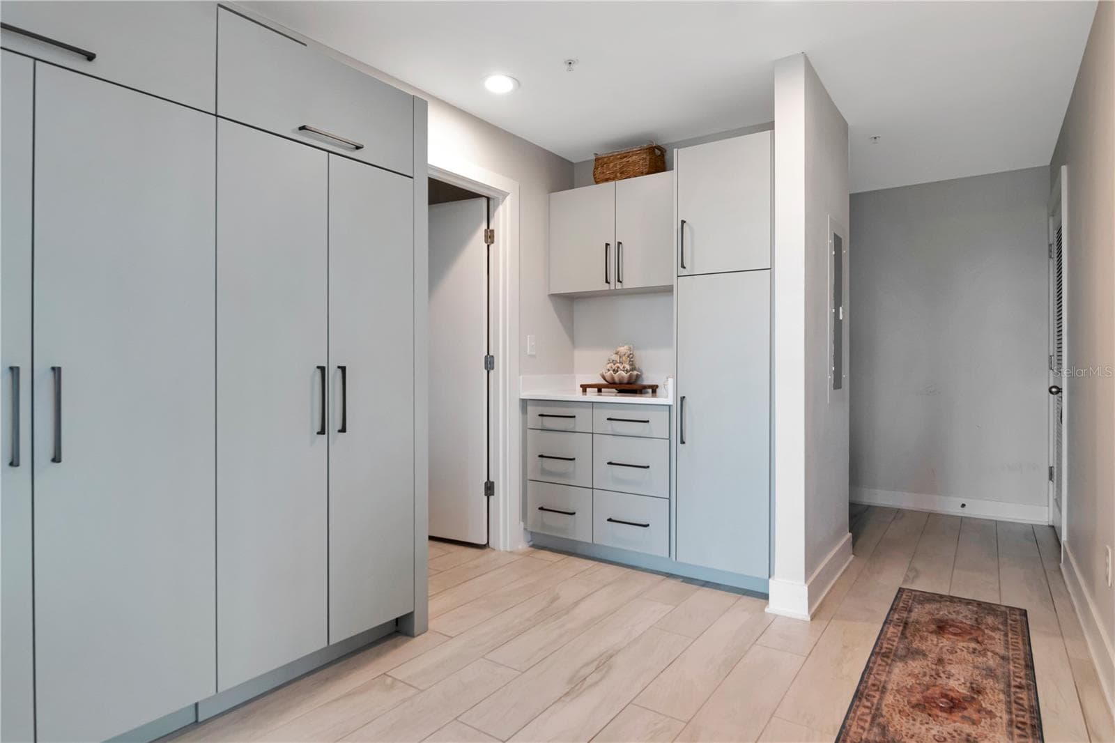 Condominium at 1120 E KENNEDY BLVD #419, TAMPA, photo 15 of 55