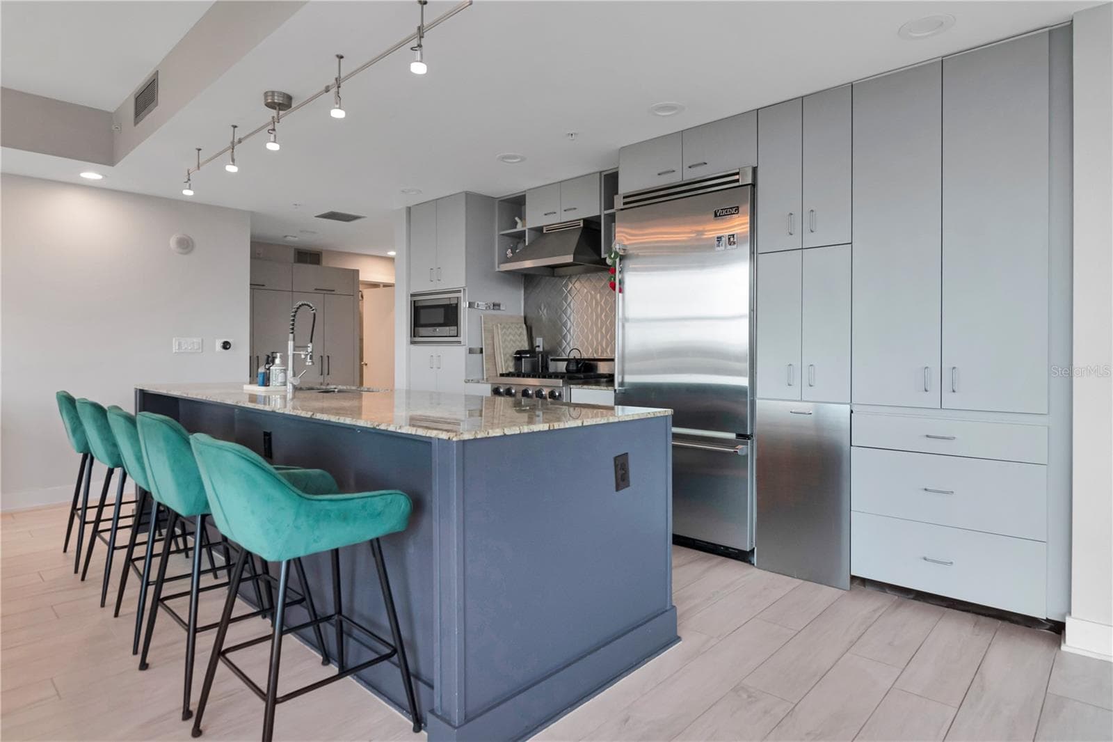 Condominium at 1120 E KENNEDY BLVD #419, TAMPA, photo 22 of 55