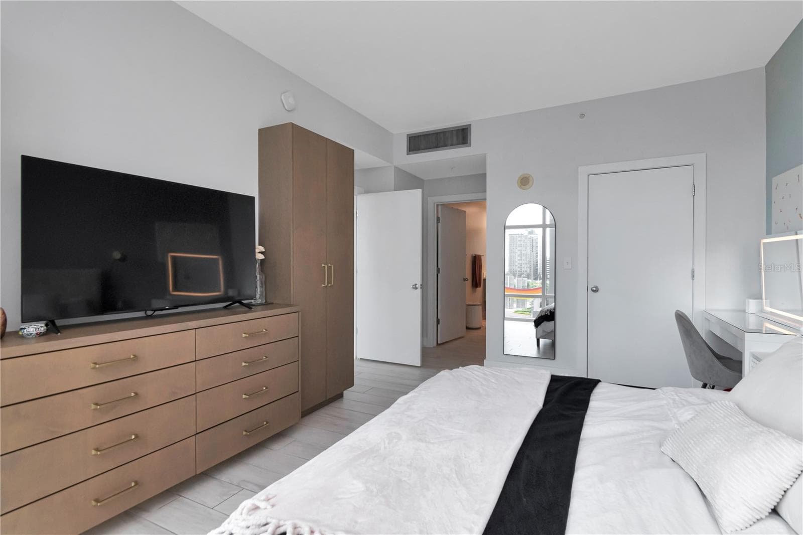 Condominium at 1120 E KENNEDY BLVD #419, TAMPA, photo 28 of 55