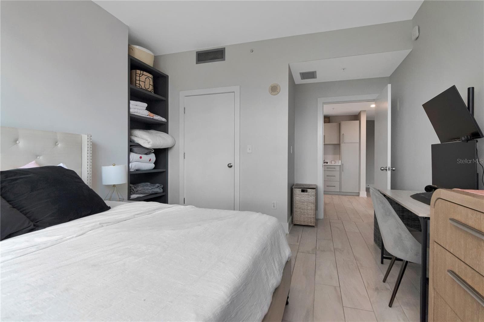 Condominium at 1120 E KENNEDY BLVD #419, TAMPA, photo 29 of 55