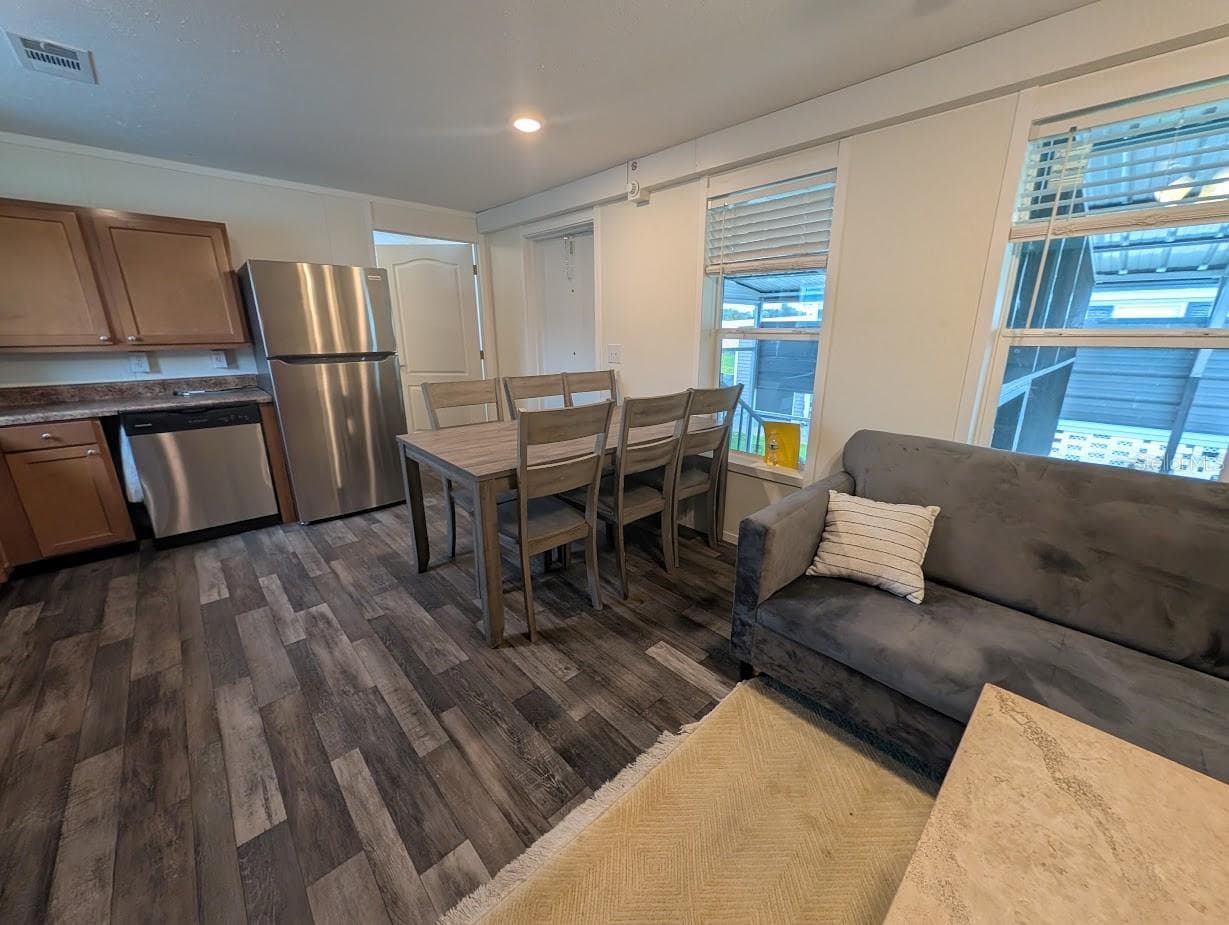Manufactured Home at 5700 HOLIDAY PARK BLVD, NORTH PORT, photo 18 of 66