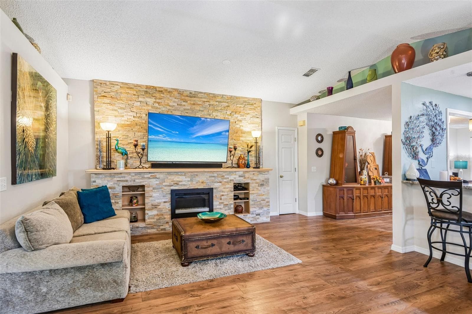 Single Family Residence at 2108 GLEN HEIGHTS PL, LAKELAND, photo 12 of 55