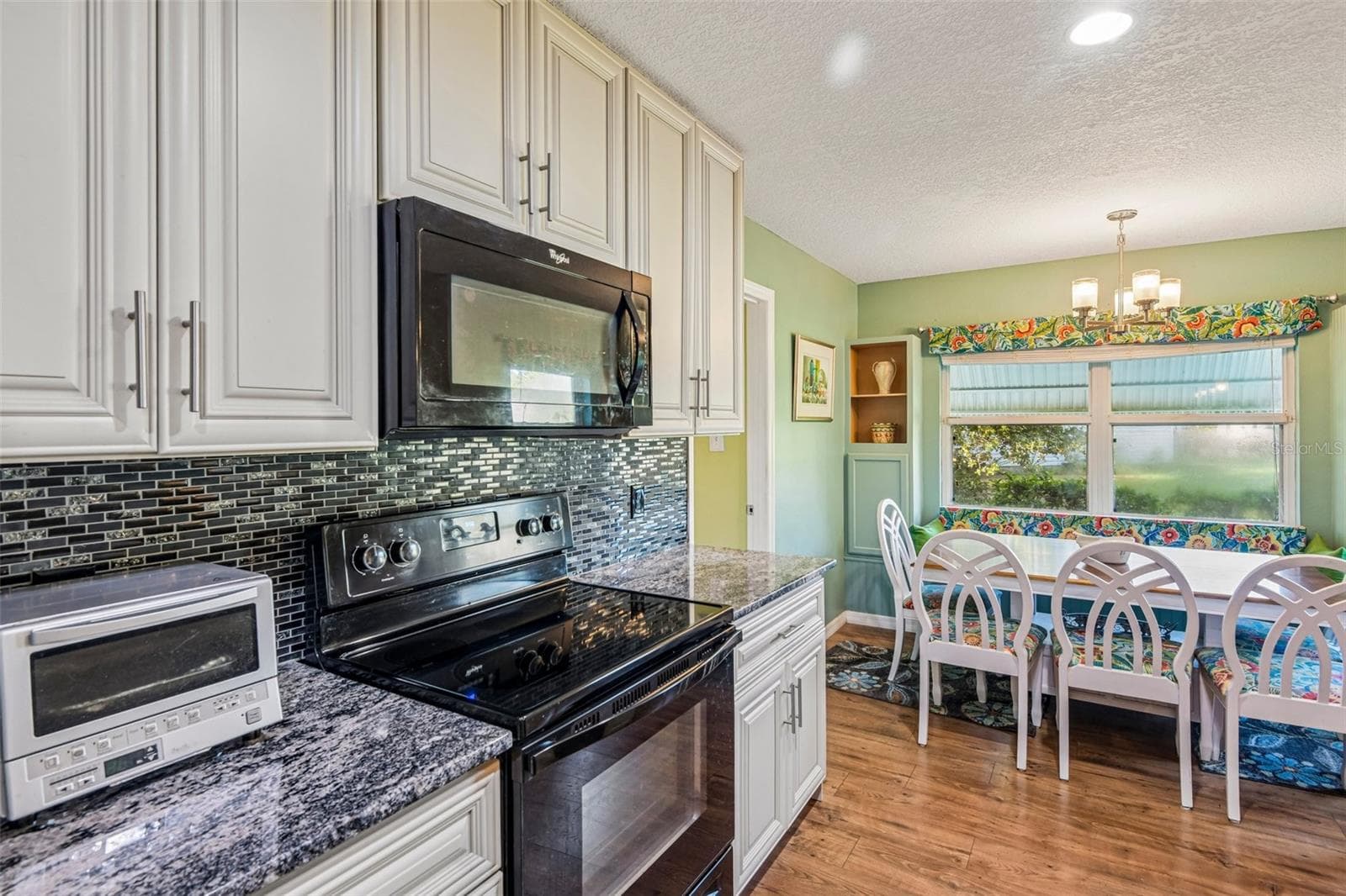 Single Family Residence at 2108 GLEN HEIGHTS PL, LAKELAND, photo 18 of 55