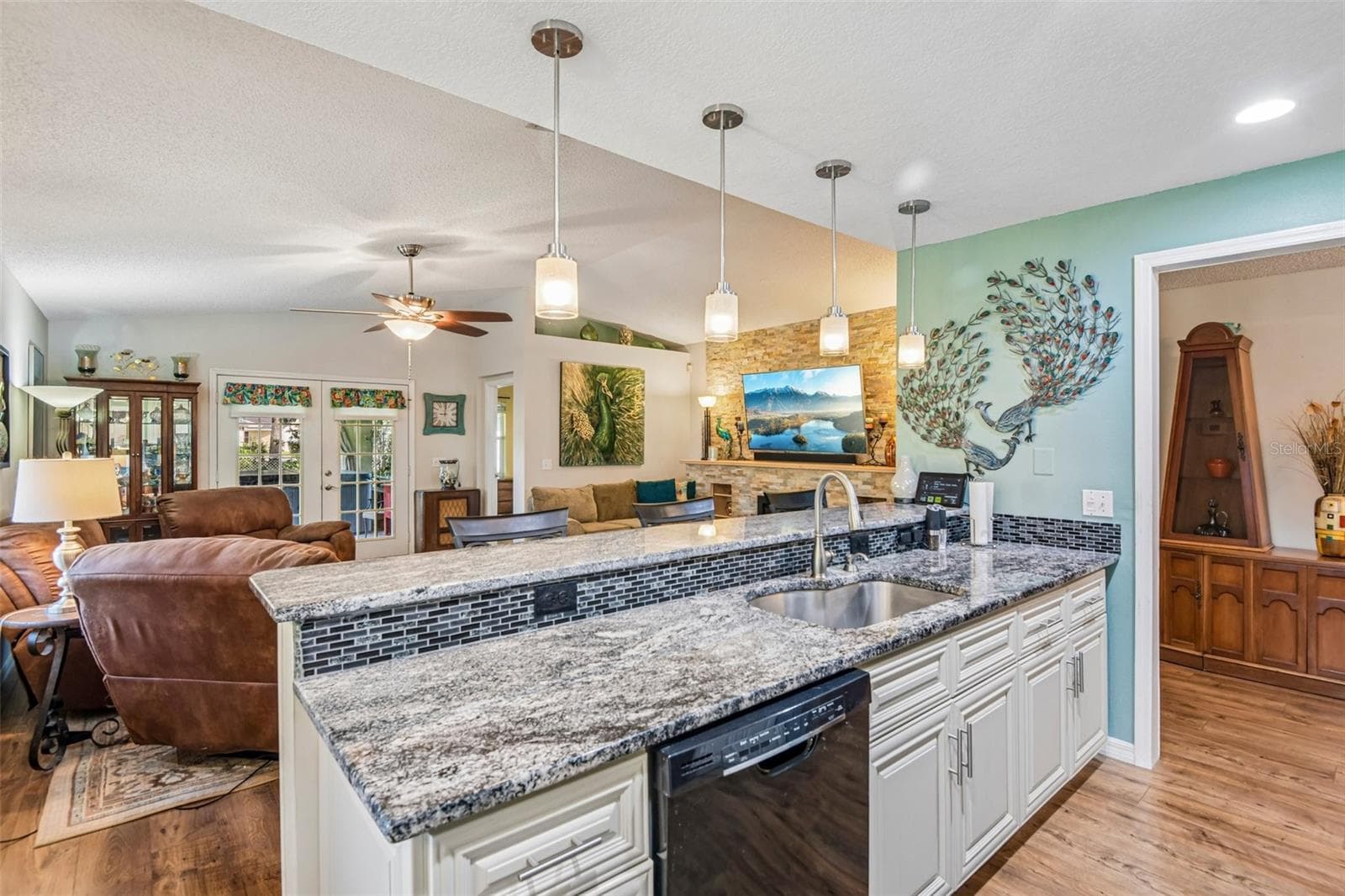 Single Family Residence at 2108 GLEN HEIGHTS PL, LAKELAND, photo 20 of 55