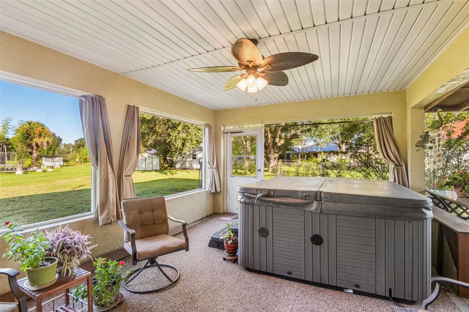 Single Family Residence at 2108 GLEN HEIGHTS PL, LAKELAND, photo 37 of 55