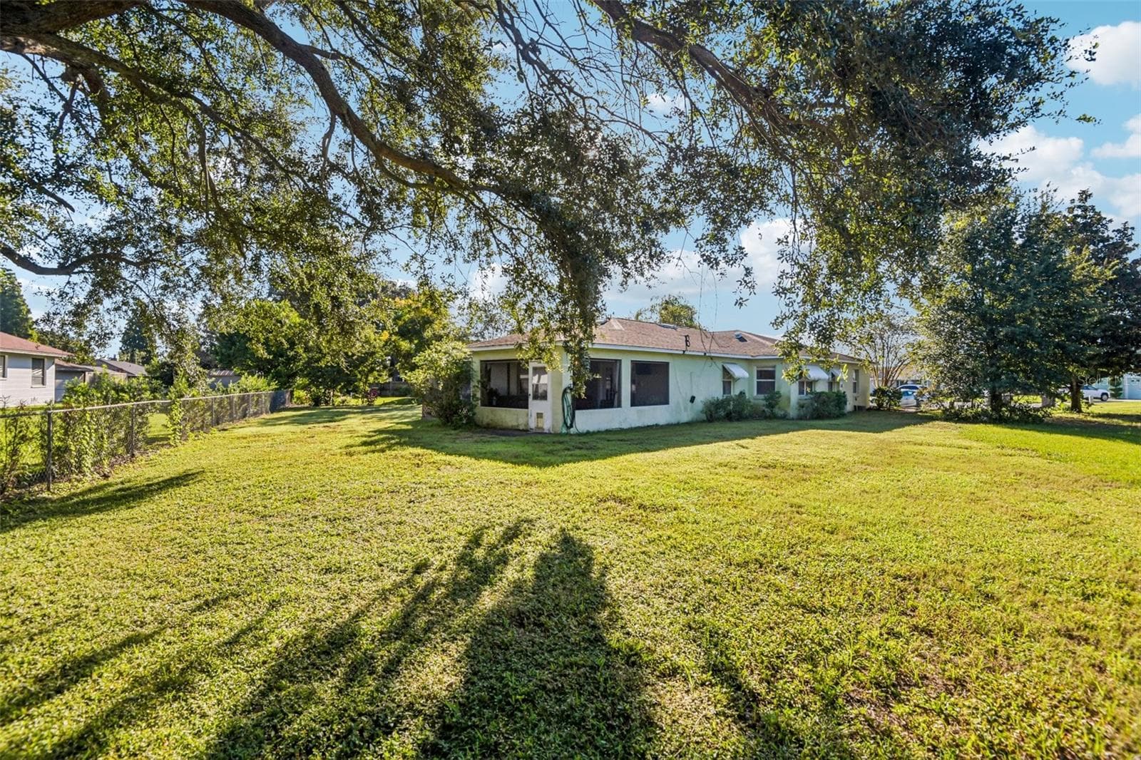 Single Family Residence at 2108 GLEN HEIGHTS PL, LAKELAND, photo 41 of 55