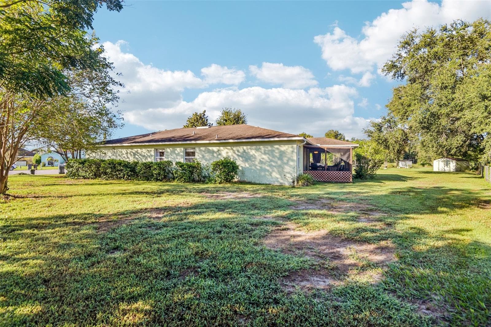Single Family Residence at 2108 GLEN HEIGHTS PL, LAKELAND, photo 44 of 55