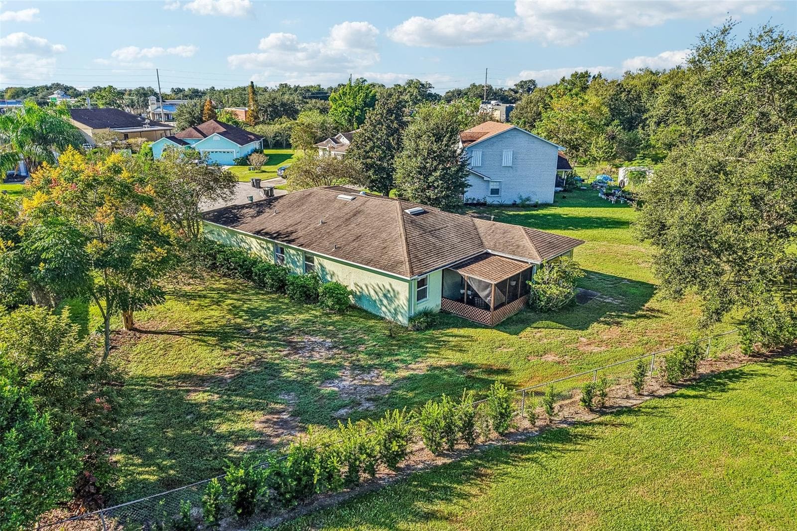 Single Family Residence at 2108 GLEN HEIGHTS PL, LAKELAND, photo 45 of 55