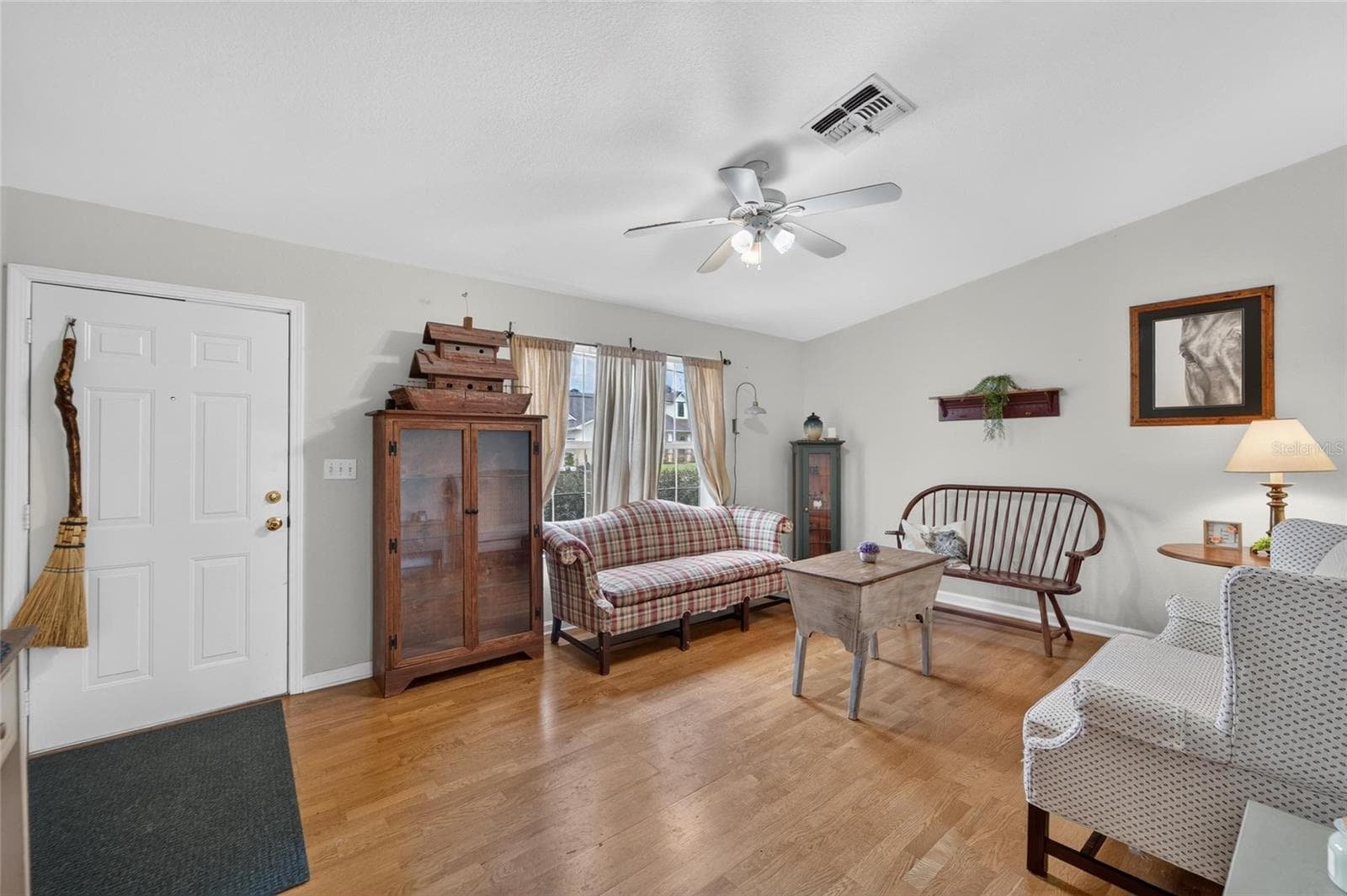 Single Family Residence at 14231 REESE DR, LAKE WALES, photo 5 of 87