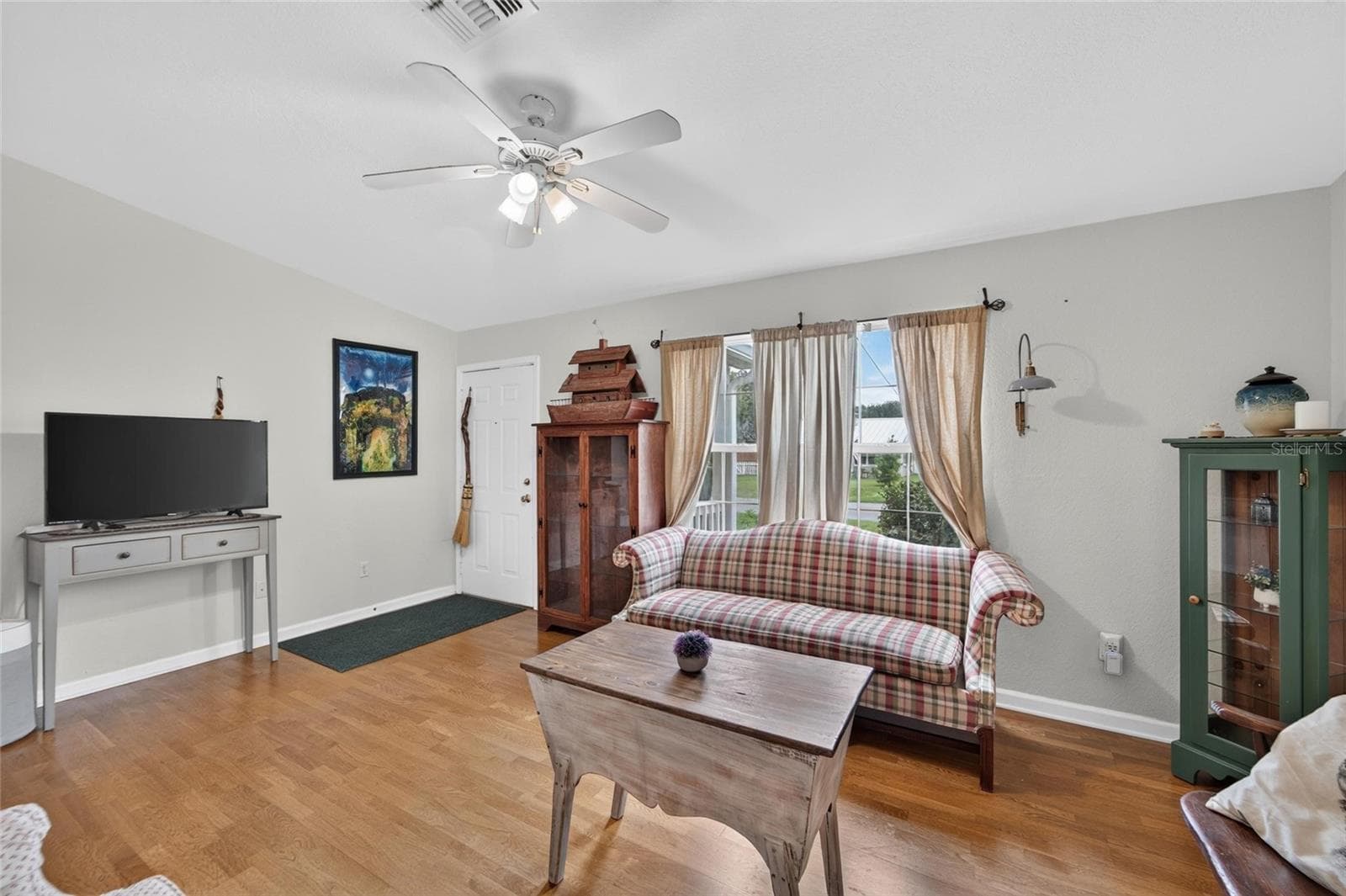 Single Family Residence at 14231 REESE DR, LAKE WALES, photo 6 of 87