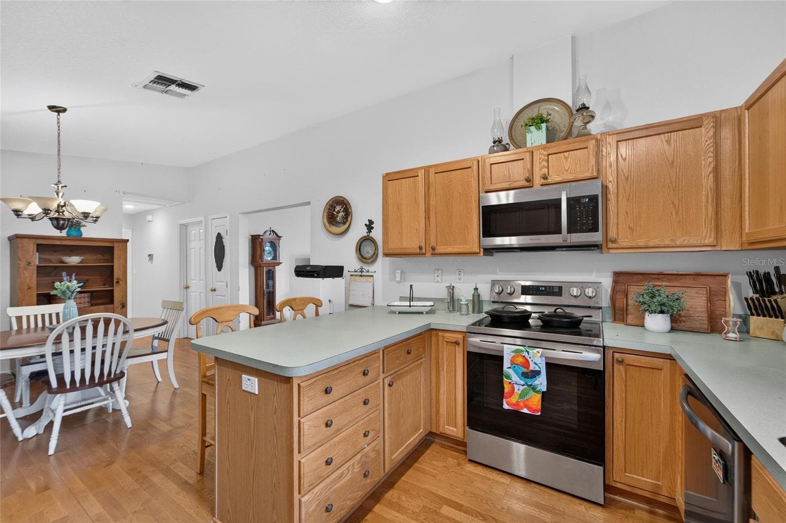 Single Family Residence at 14231 REESE DR, LAKE WALES, photo 12 of 87