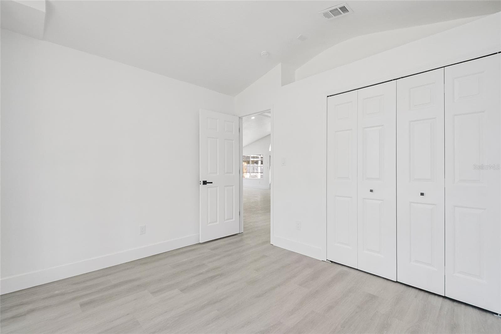 Single Family Residence at 2546 DAVENPORT CIR, KISSIMMEE, photo 13 of 44
