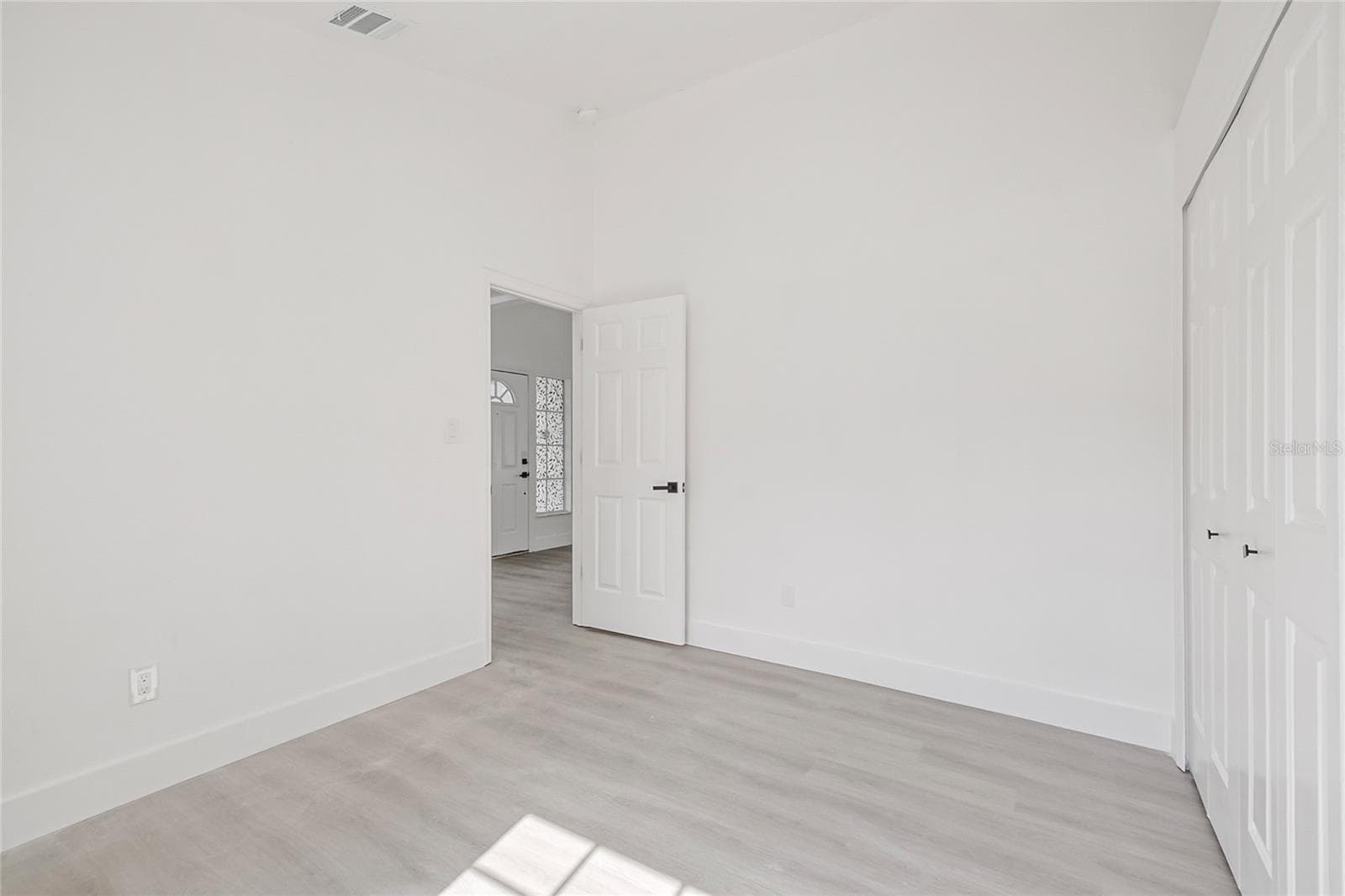 Single Family Residence at 2546 DAVENPORT CIR, KISSIMMEE, photo 17 of 44