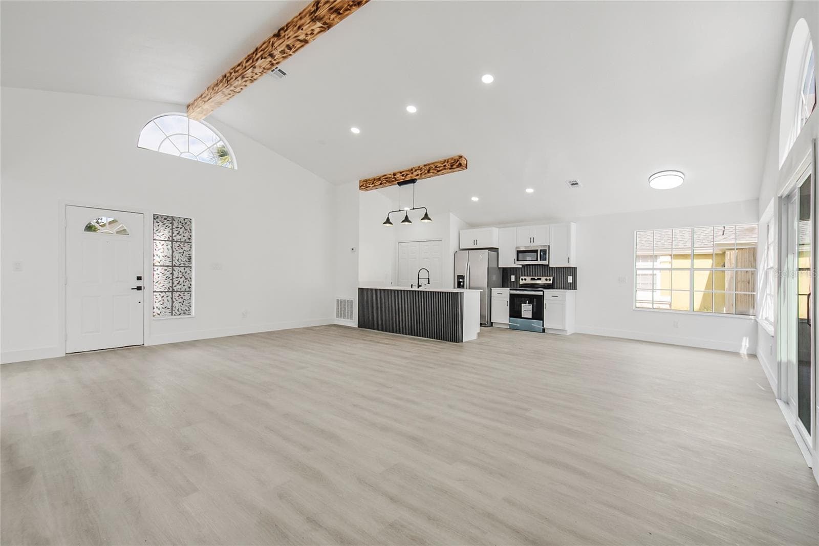Single Family Residence at 2546 DAVENPORT CIR, KISSIMMEE, photo 18 of 44