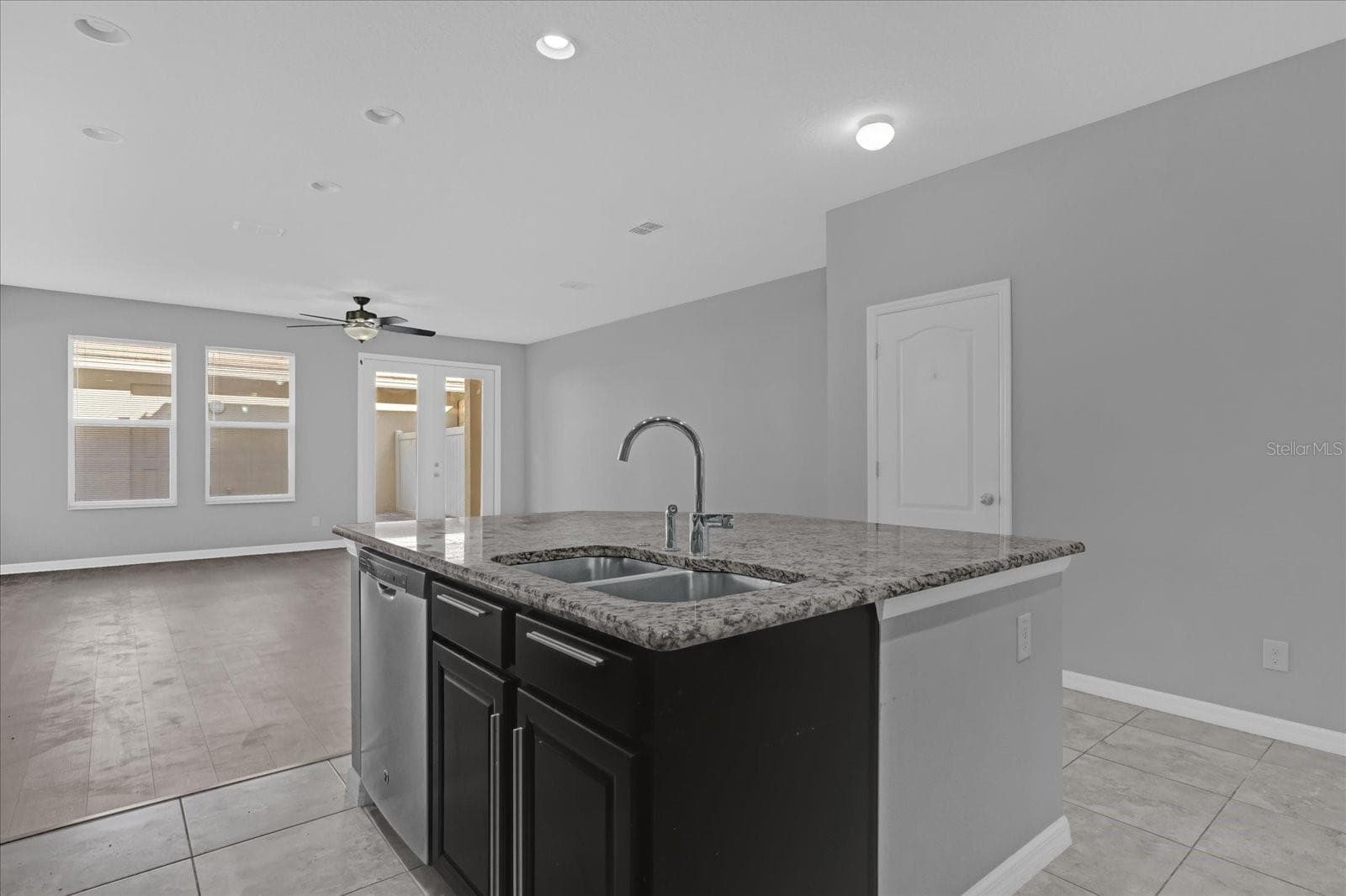 Townhouse at 11267 GRANDER DR, WINDERMERE, photo 8 of 34