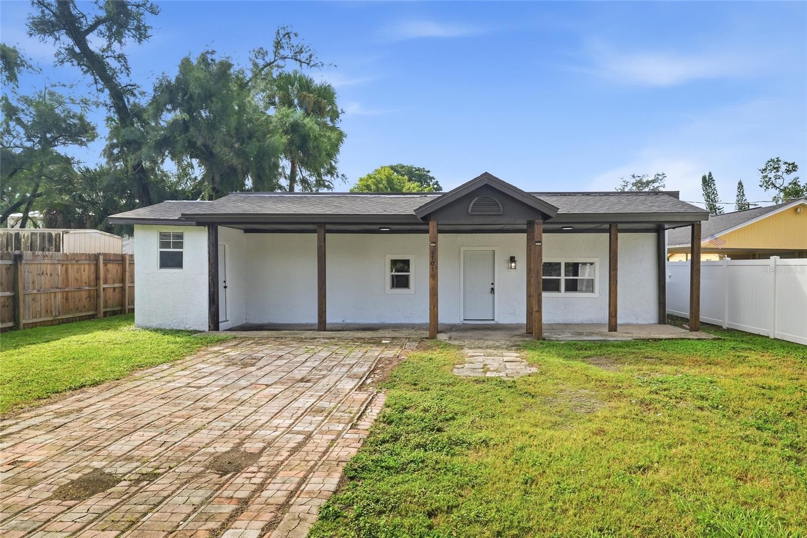Single Family Residence at 1707 E FRIERSON AVE, TAMPA, photo 3 of 31
