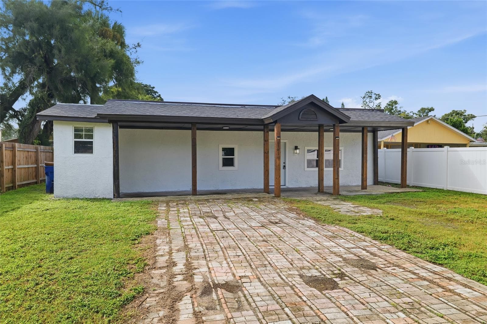Single Family Residence at 1707 E FRIERSON AVE, TAMPA, photo 4 of 31
