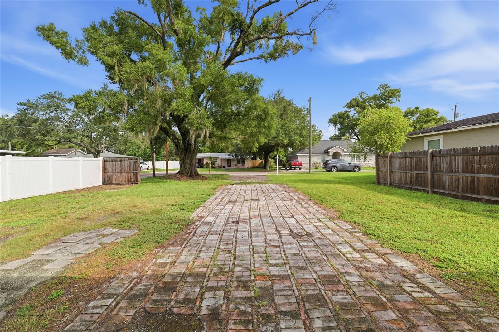 Single Family Residence at 1707 E FRIERSON AVE, TAMPA, photo 28 of 31