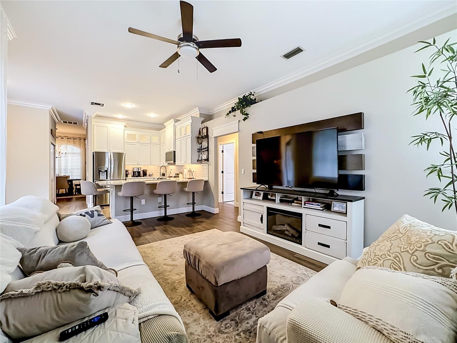Single Family Residence at 3605 ELK RIDGE LN, VALRICO, photo 14 of 32