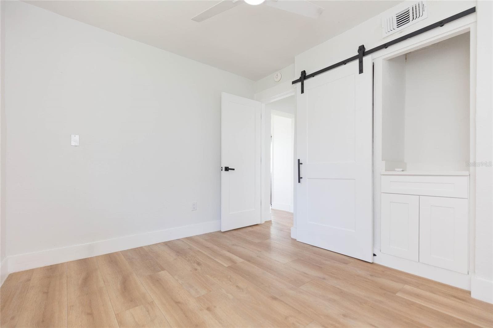 Single Family Residence at 7160 S S, SHORE DR DR, SOUTH PASADENA, photo 22 of 55
