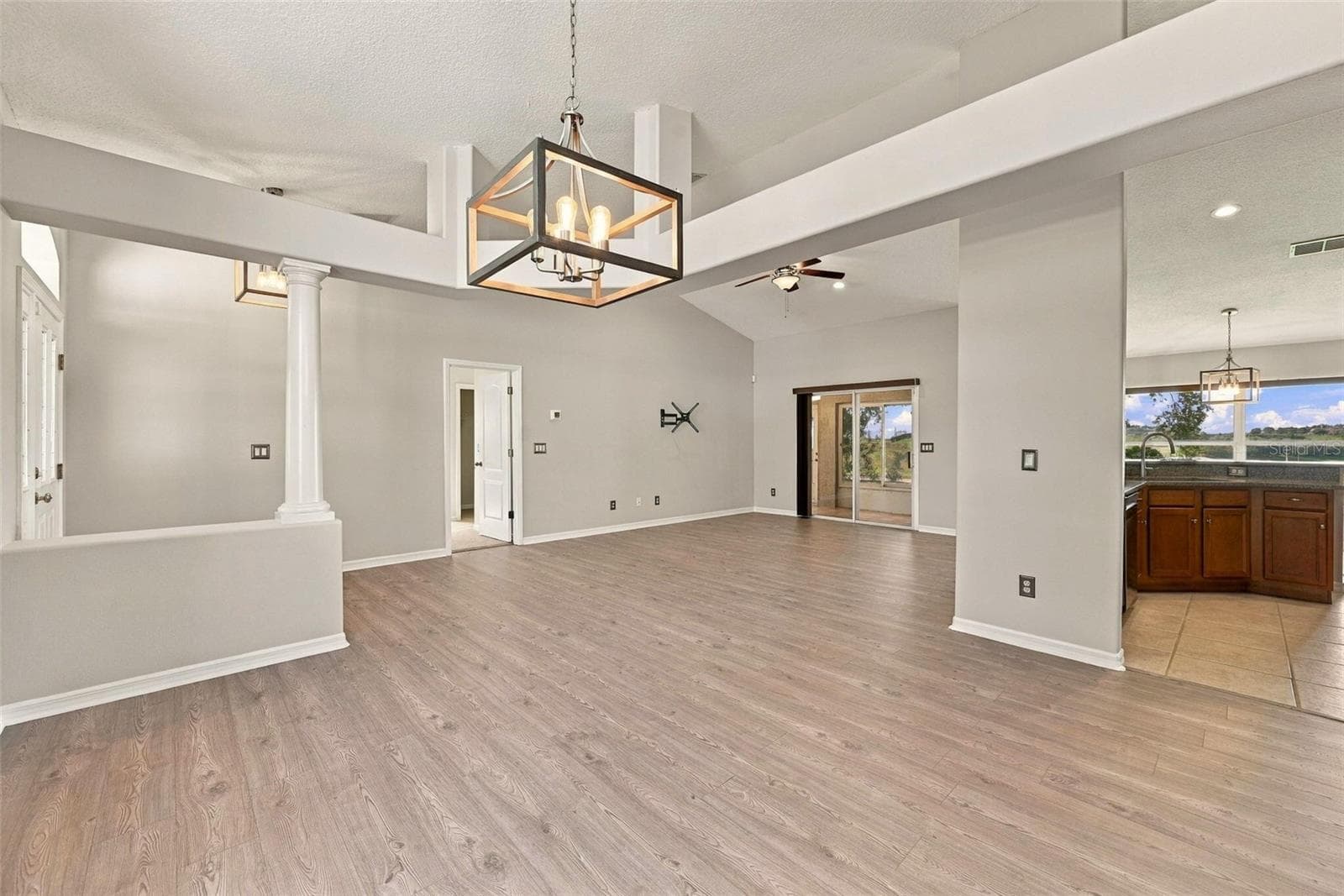 Single Family Residence at 1071 PRINCETON DR, CLERMONT, photo 6 of 30