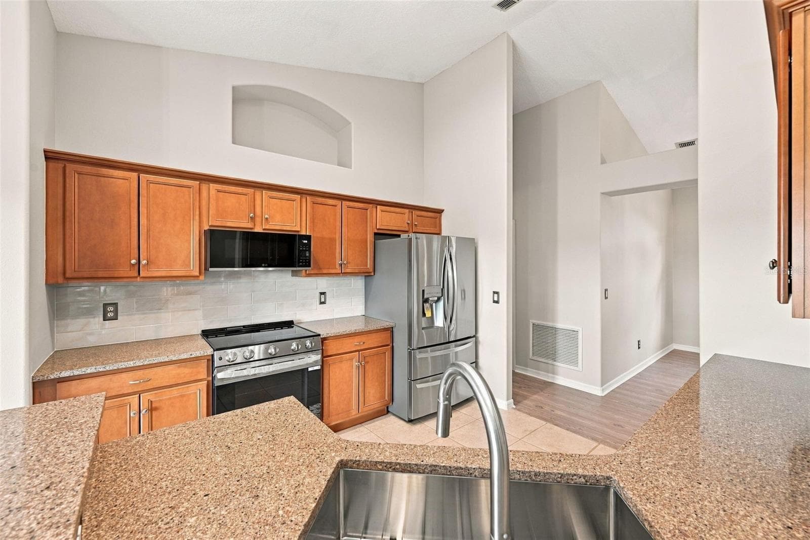 Single Family Residence at 1071 PRINCETON DR, CLERMONT, photo 8 of 30