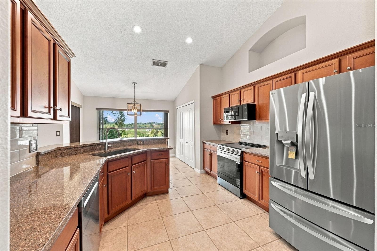 Single Family Residence at 1071 PRINCETON DR, CLERMONT, photo 12 of 30
